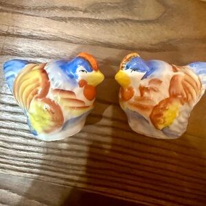 Vintage Hand-Painted Ceramic Bird Salt and Pepper Shakers